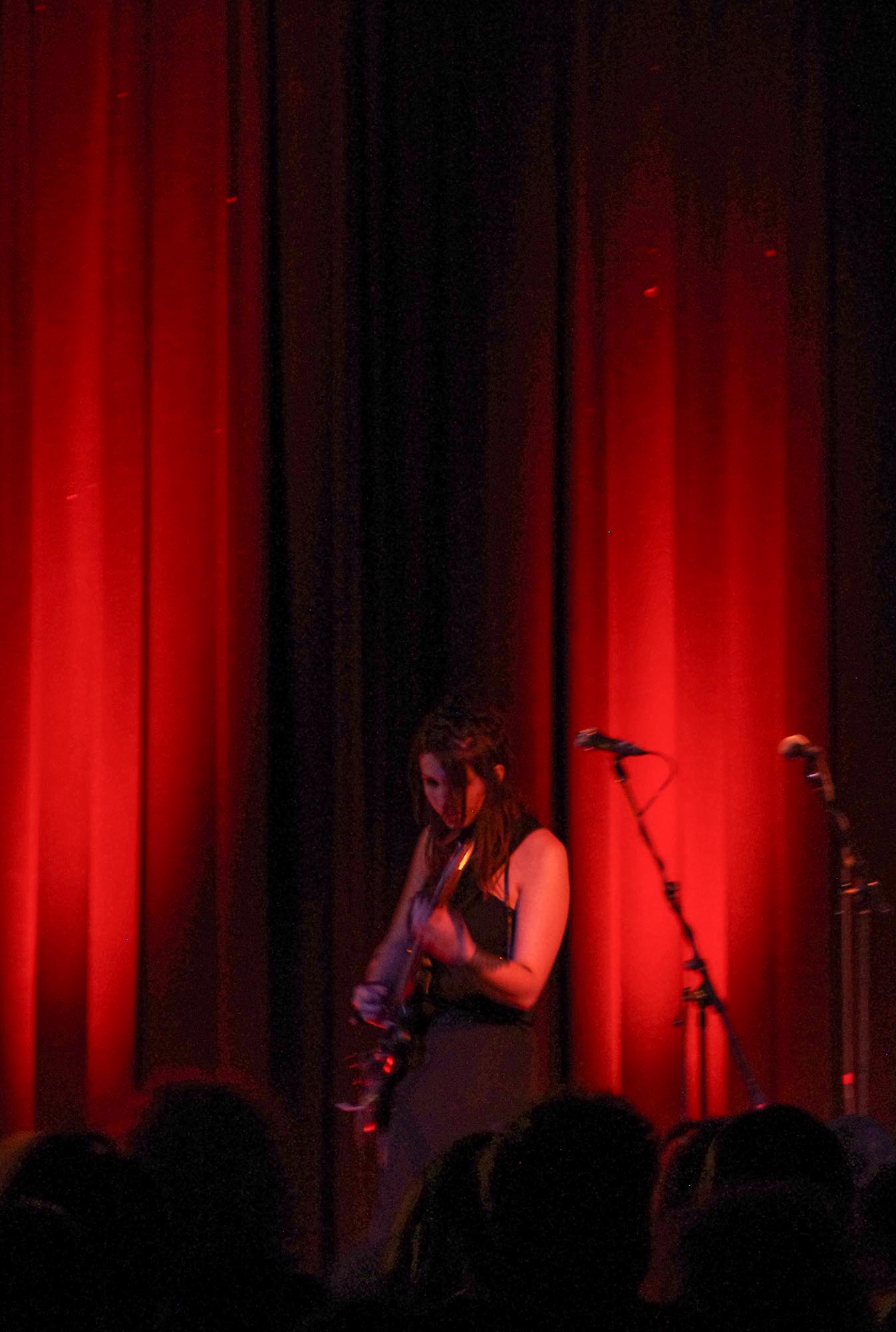 Chelsea Wolfe at The Cedar Cultural Center, Minneapolis (09/22/13)